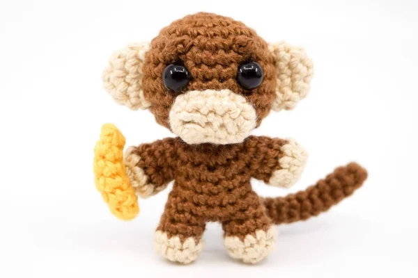 Mini amigurumi monke