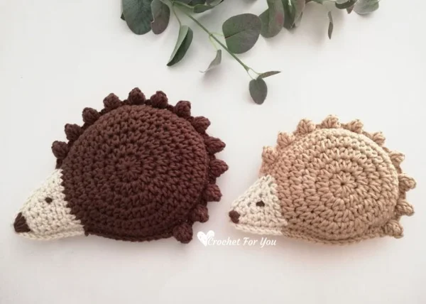 Crochet ragdoll hedgehogs.