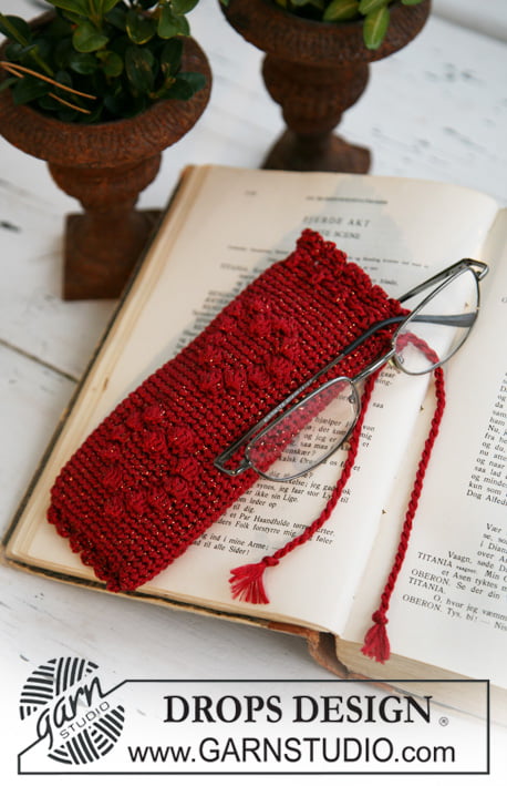 Red crochet spectacles case.