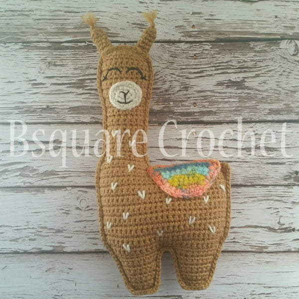Flat-style crochet llama.