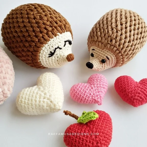 Crochet hedgehods and love hearts.