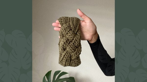 Crochet sailor's knot headband.