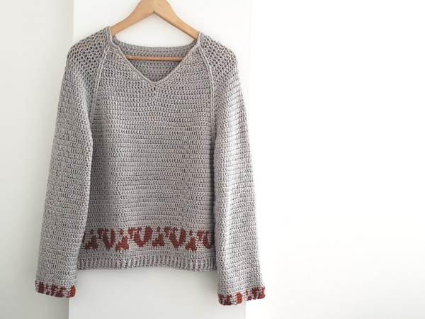 Crochet Ocean Breeze V-neck Sweater - free pattern + video tutorial - For  The Frills