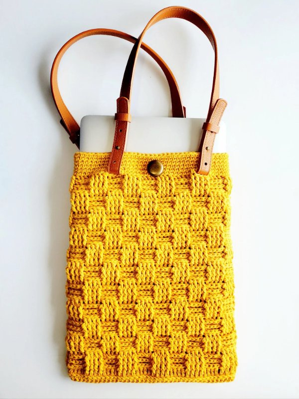 HOW TO MAKE A CROCHET BAG STRAP // Ophelia Talks Crochet 