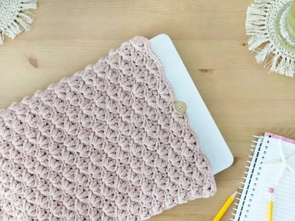 Lotus stitch crochet laptop sleeve.