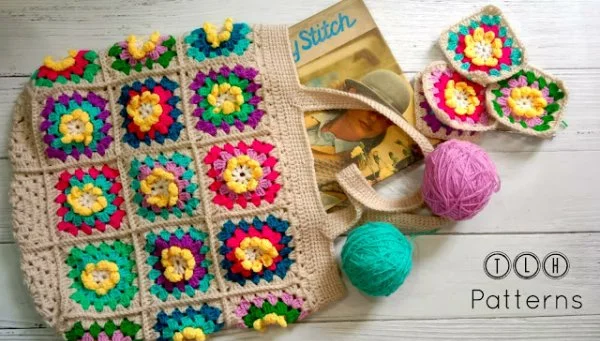 Multicoloured crochet bag.