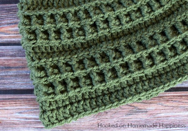 Crochet Cable Blanket Pattern - Hooked on Homemade Happiness