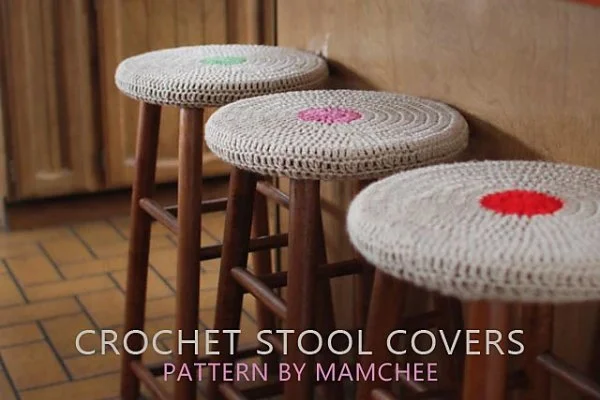 Stool cover outlet round