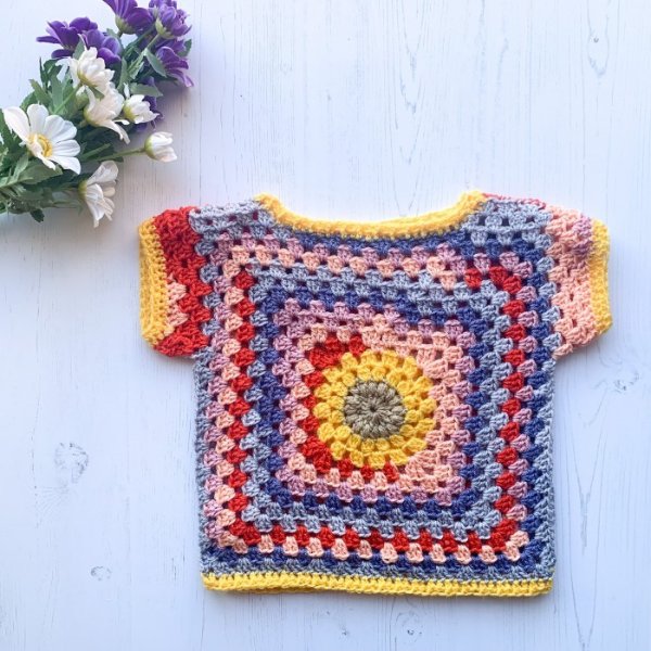 Kids' crochet t-shirt in bright variegated yarn