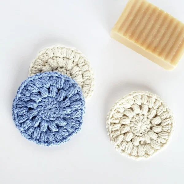 Crochet makeup remover pads featuring the puff stithc.
