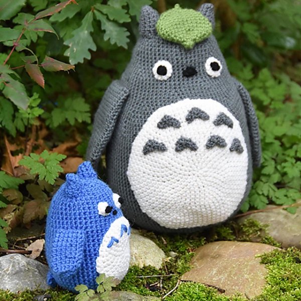 A big grey crochet Oh-Totoro and a blue crochet Chuu-Totoro.