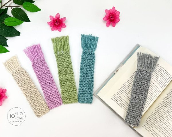 Fringed crochet bookmarks in different colours.