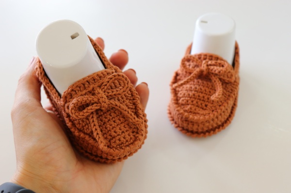 Baby crochet loafers.