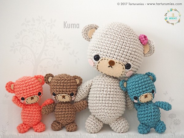 A crochet mumma bear and her three little cubs.