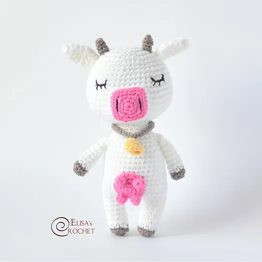 A standing crochet toy amigurumi.